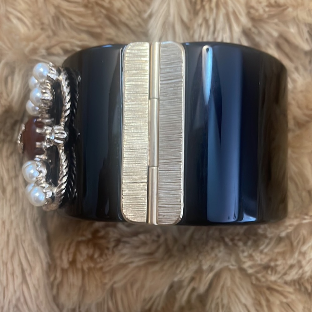 Chanel Womens Classic Rare Cuff - image 6